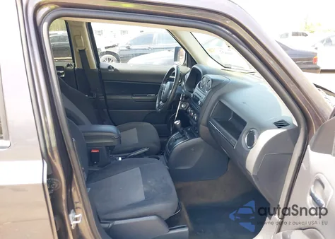 2015 Jeep Patriot Latitude z USA, uszkodzony, nr VIN 1C4NJRFB6FD425885